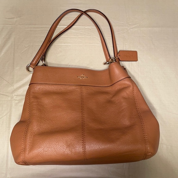 COACH SHOULDER PURSE